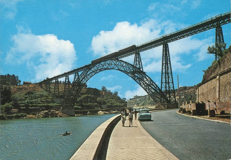 Puente Maria Pia en Porto