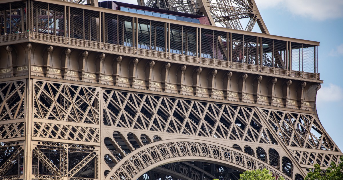 What do the names on the Eiffel Tower mean? - The Eiffel Tower OFFICIAL
