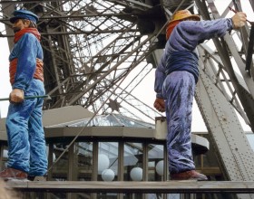 Mannequins de peintres de la tour Eiffel