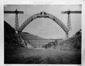 Viaduc de Garabit en construction