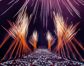 Photo d'artifice tiré depuis la tour Eiffel