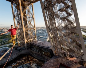 Nathan Paulin à la tour Eiffel