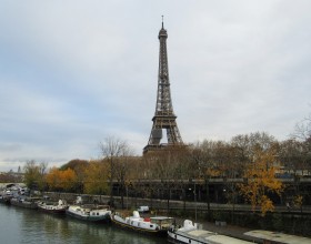 chantiers tests de peinture sur la tour Eiffel