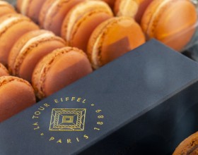 Los macarons Pierre Hermé Paris en la Torre Eiffel
