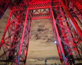 Nathan Paulin à la tour Eiffel
