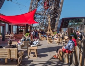 Terraza de verano en la primera planta
