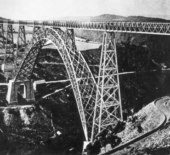 Vista sul viadotto di Garabit