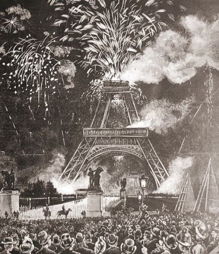 Grabado del primer espectáculo pirotécnico en la Torre Eiffel en 1887.