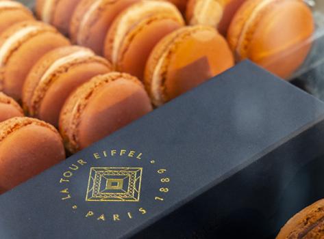 Los macarons Pierre Hermé Paris en la Torre Eiffel