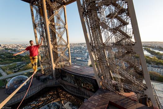 Nathan Paulin à la tour Eiffel