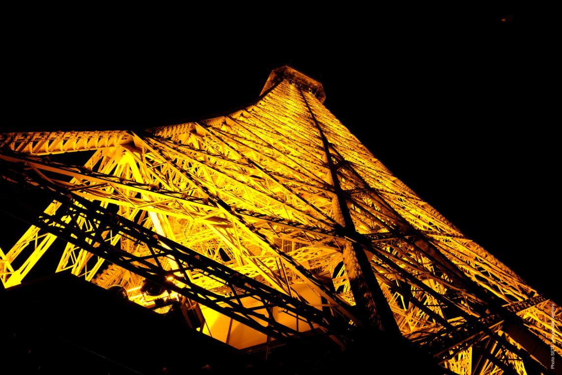 La tour Eiffel de nuit