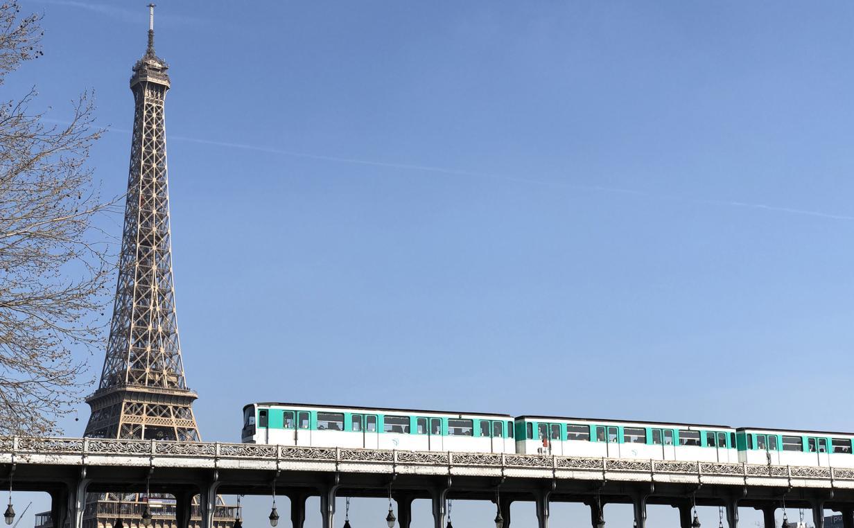 Torre Eiffel de lejos