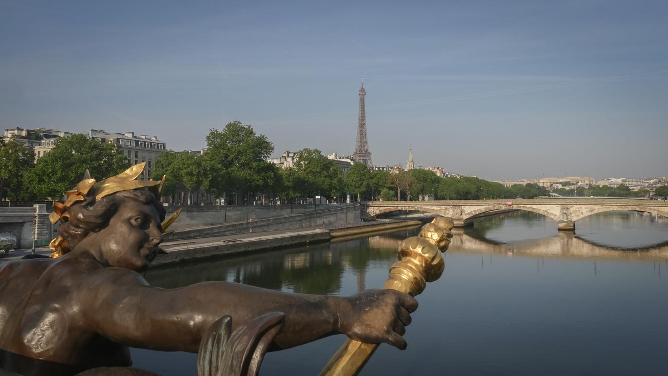 Torre Eiffel de lejos