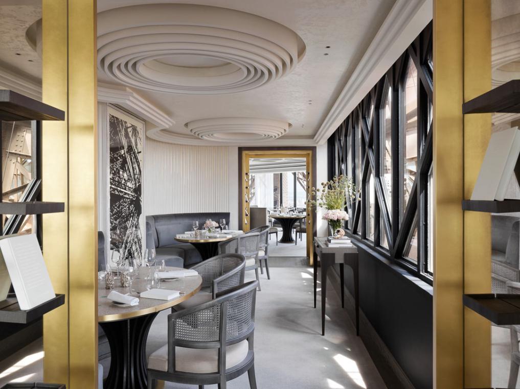 La alcoba del restaurante Jules Verne