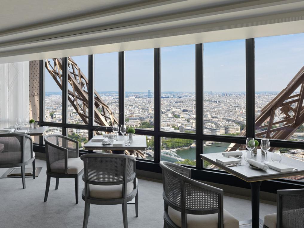 La sala Quai Branly del restaurante Jules Verne