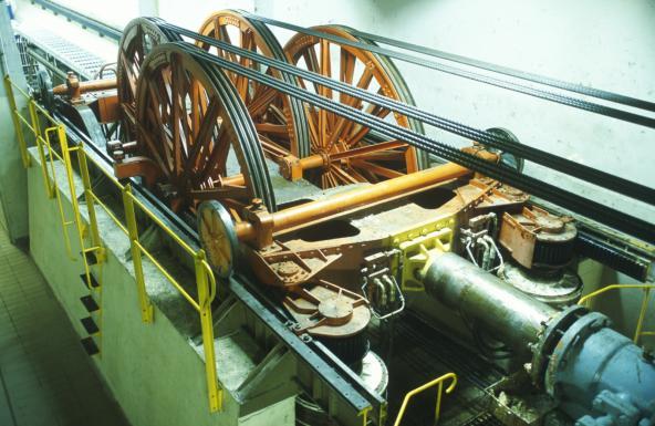 Underground cab